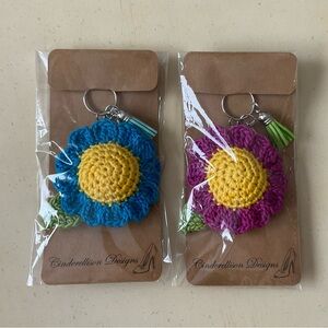 Hand Crocheted Daisy Keychain 🔑